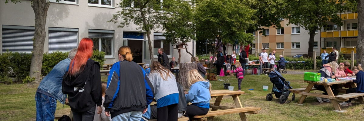 Foto: Aktivitäten im Hof der BMS